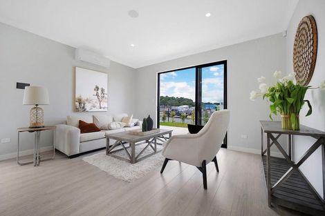 Photo of property in 1 Kate Duncan Drive, Swanson, Auckland, 0614