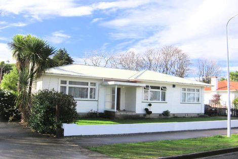 Photo of property in 3 Manuka Street, Hokowhitu, Palmerston North, 4410
