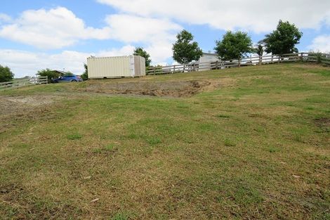 Photo of property in 4 Heaths Way, Pahi, Paparoa, 0571