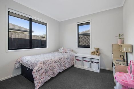 Photo of property in 16 Eastbank Drive, Katikati, 3129