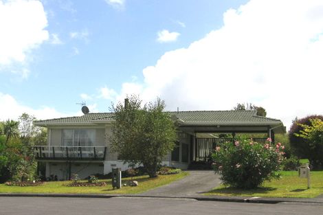 Photo of property in 4 Christensen Place, Forrest Hill, Auckland, 0620