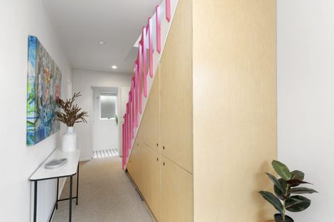 Photo of property in 4b Palm Grove, Berhampore, Wellington, 6023