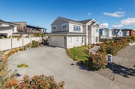 Photo of property in 36 Headland Drive, Long Bay, Auckland, 0630