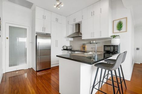 Photo of property in 9 Powell Street, Avondale, Auckland, 1026