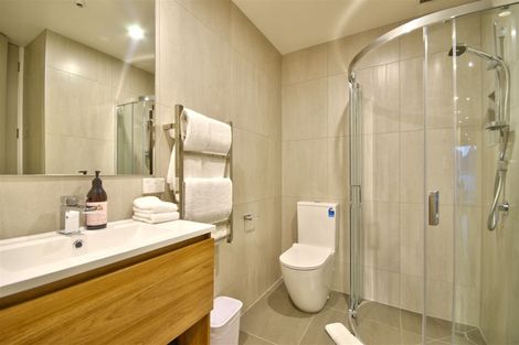 Photo of property in The Beeches Apartments, 13/60 Hallenstein Street, Queenstown, 9300
