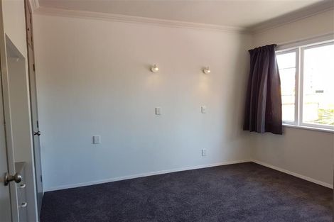 Photo of property in 330 Tremaine Avenue, Takaro, Palmerston North, 4412