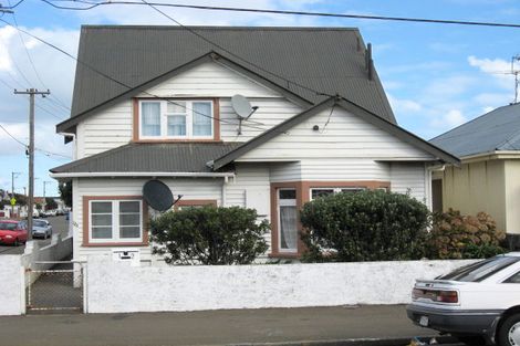 Photo of property in 122 Rongotai Road, Kilbirnie, Wellington, 6022