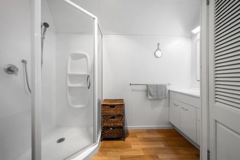 Photo of property in 207 Te Rangitautahanga Road, Turangi, 3334