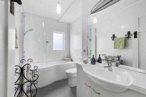 Photo of property in 926 Kahikatea Flat Road, Waitoki, Kaukapakapa, 0871