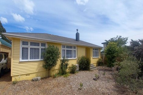 Photo of property in 17 Half Mile Road, Tuatapere, 9620
