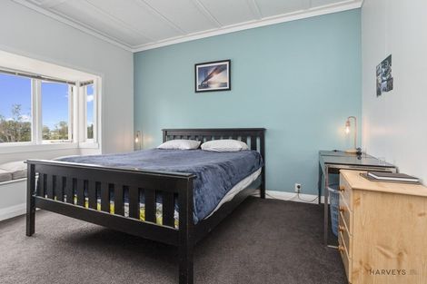 Photo of property in 33 Clayburn Road, Glen Eden, Auckland, 0602