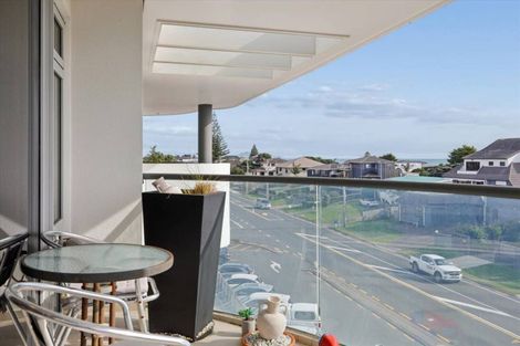 Photo of property in 1086 Papamoa Beach Road, Papamoa Beach, Papamoa, 3118