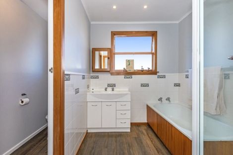 Photo of property in 19 Westerleigh Street, Bishopdale, Christchurch, 8053