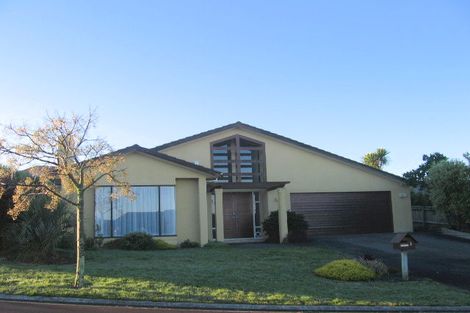 Photo of property in 3 Balbriggan Rise, Dannemora, Auckland, 2016