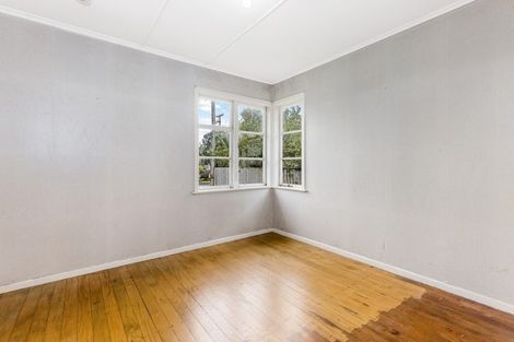 Photo of property in 16 Brains Road, Kelston, Auckland, 0602