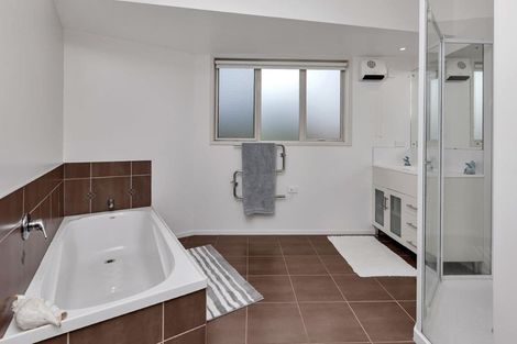 Photo of property in 10 Sea Dune Place, Ruakaka, 0116