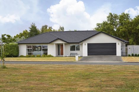 Photo of property in 64 Feist Street, Carterton, 5713