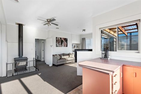 Photo of property in 107 Kitchener Street, Gore, 9710