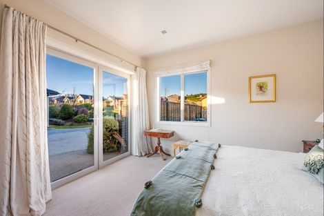 Photo of property in 15 Valley Crescent, Wanaka, 9305