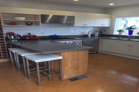 Photo of property in 31 Norwood Road, Bayswater, Auckland, 0622