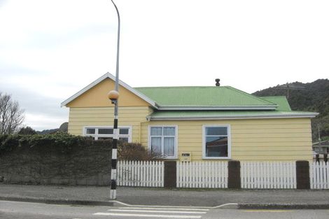 Photo of property in 125 Bright Street, Cobden, Greymouth, 7802