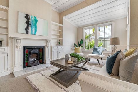 Photo of property in 3 Turnbull Road, Narrow Neck, Auckland, 0624