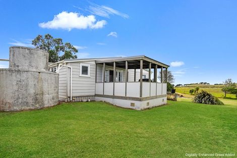 Photo of property in 125 Rehutai Road, Baylys Beach, Dargaville, 0377