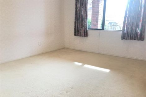 Photo of property in 71 Lagoon Way, West Harbour, Auckland, 0618