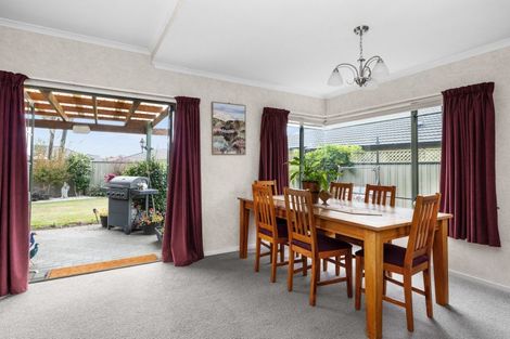 Photo of property in 10 Rosehill Way, Taradale, Napier, 4112