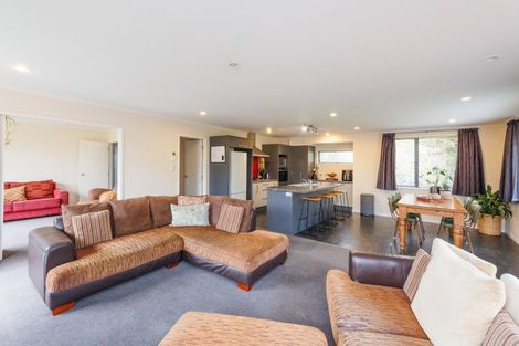 Photo of property in 4 Northbrook Court, Roslyn, Palmerston North, 4414