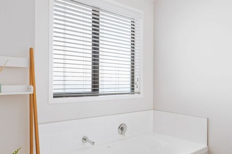 Photo of property in 14 Ridge Drive, Omokoroa, 3114