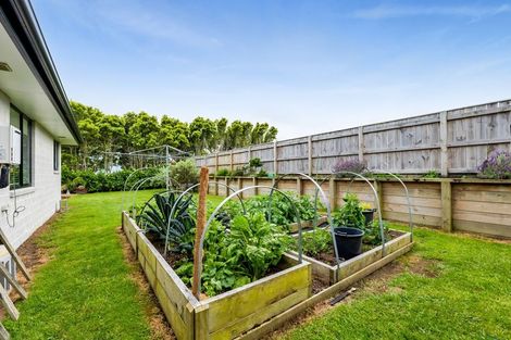 Photo of property in 34d Honeyfield Drive, Whalers Gate, New Plymouth, 4310