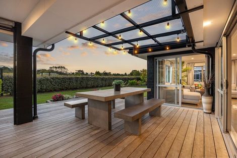 Photo of property in 583 State Highway 16, Kumeu, 0891