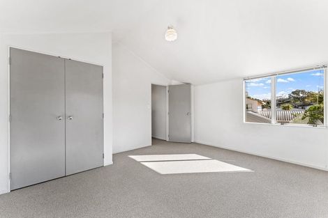 Photo of property in 2/372 Whangaparaoa Road, Stanmore Bay, Whangaparaoa, 0932