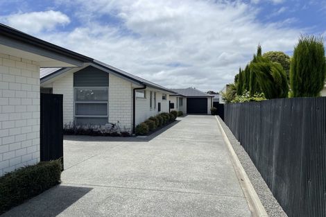 Photo of property in 3/502 Harewood Road, Harewood, Christchurch, 8051