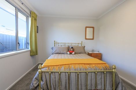 Photo of property in 8 Manganui Place, Te Awa, Napier, 4110