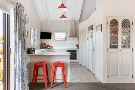 Photo of property in 9 Walnut Grove, Omokoroa, 3114