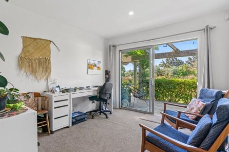 Photo of property in 32 Thelma Road, Mangawhai Heads, Mangawhai, 0505