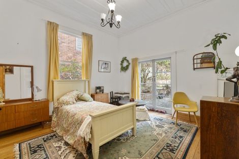 Photo of property in 53 Easther Crescent, Kew, Dunedin, 9012