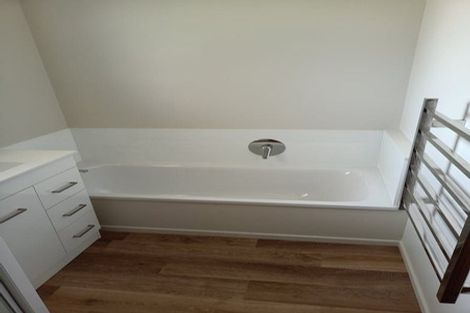 Photo of property in 25 Crownhill Street, Spotswood, New Plymouth, 4310