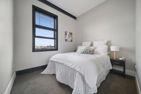 Photo of property in 1/143 Great South Road, Papakura, 2110