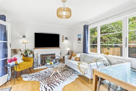 Photo of property in 14 Toi Street, Otaki Beach, Otaki, 5512