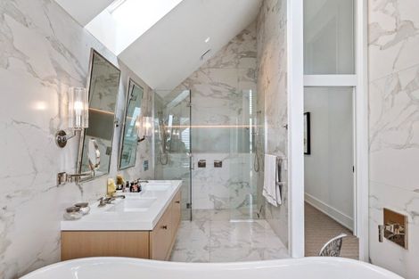 Photo of property in 153 Main Road, Moncks Bay, Christchurch, 8081