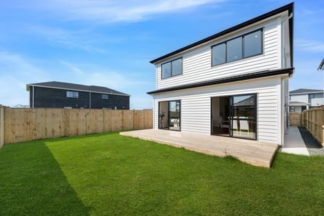 Photo of property in 26 Woven Place, Karaka, Papakura, 2113