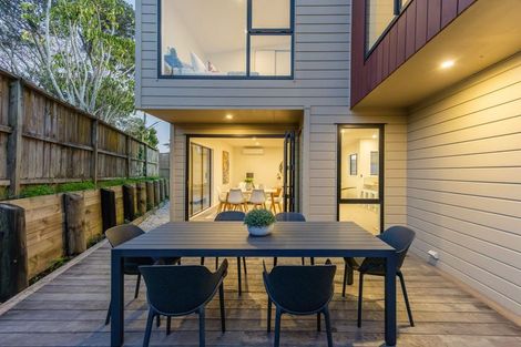 Photo of property in 6d Pax Avenue, Forrest Hill, Auckland, 0620