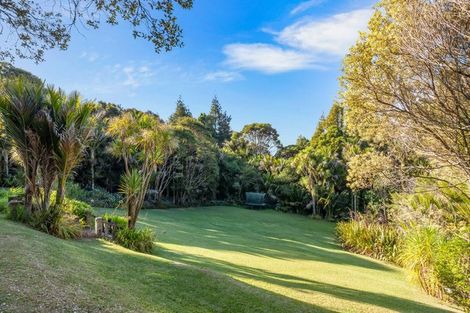 Photo of property in 867 West Coast Road, Oratia, Auckland, 0604