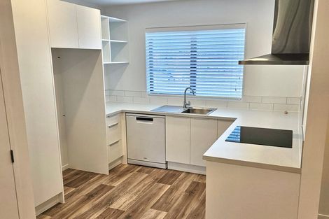 Photo of property in 5 Nga Pona Toru Road, Flat Bush, Auckland, 2019