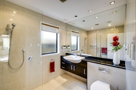 Photo of property in 8 Saint Hill Lane, Havelock North, 4130