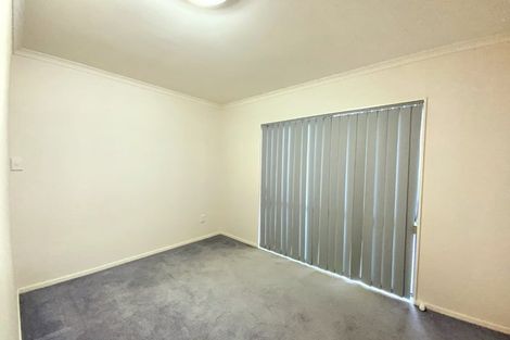 Photo of property in 11 Newbegin Place, Weymouth, Auckland, 2103