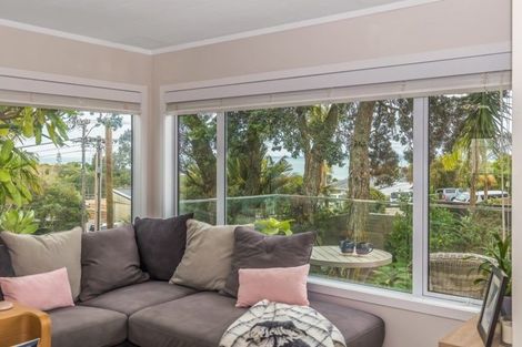 Photo of property in 2/42 Beach Road, Castor Bay, Auckland, 0620